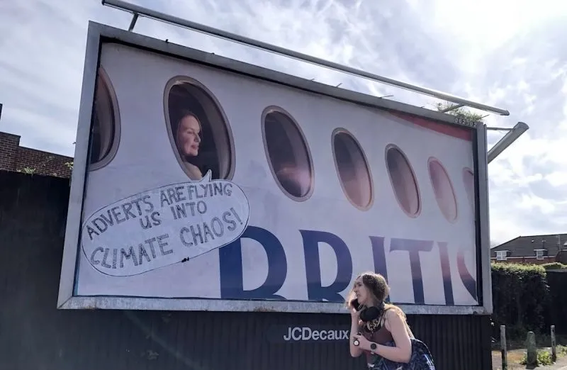 Bristol pakt door en verbiedt ook fast fashion-reclame