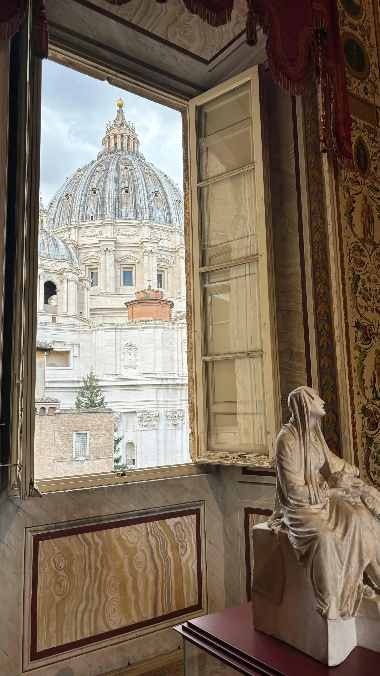 Paus haalt fel uit naar klimaatsceptici